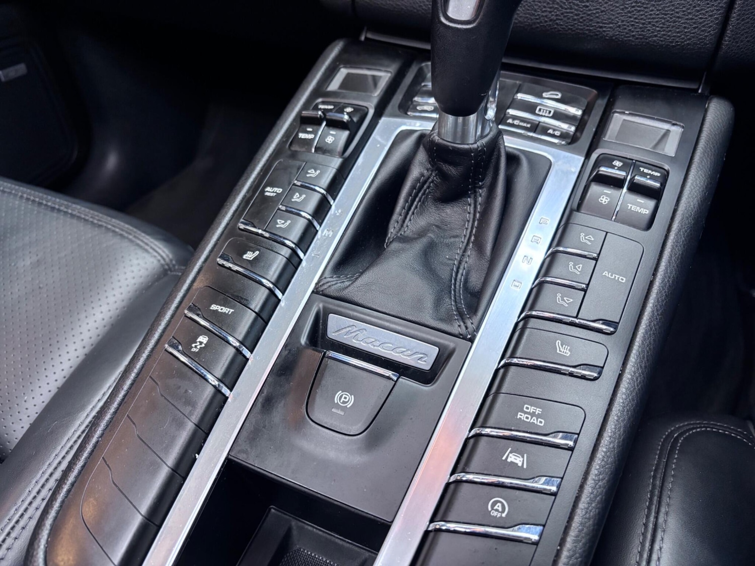 Used Porsche Macan 2016 for sale - 76336177: Photo 65