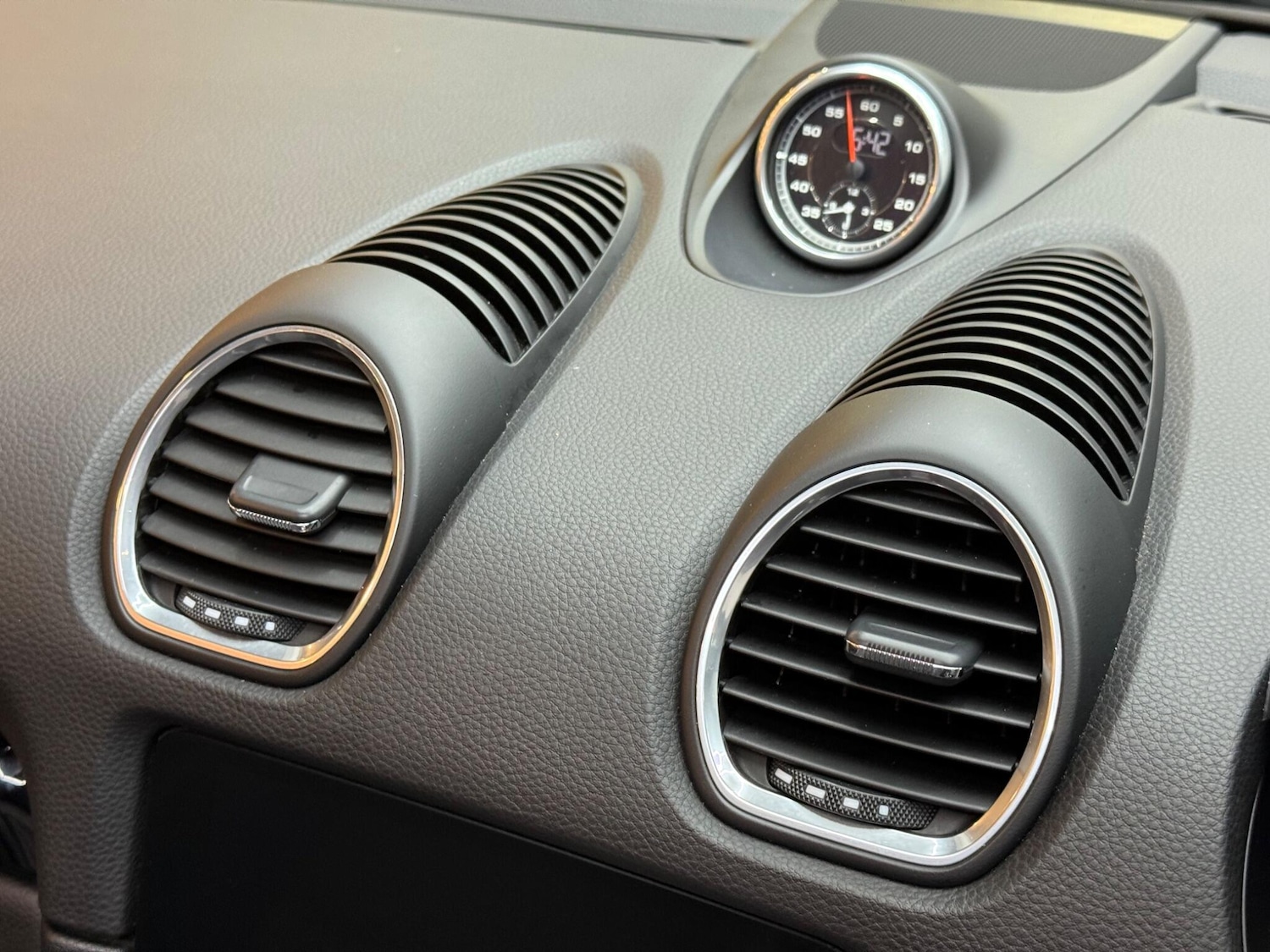 Used Porsche Boxster 2020 for sale - 76499734: Photo 26