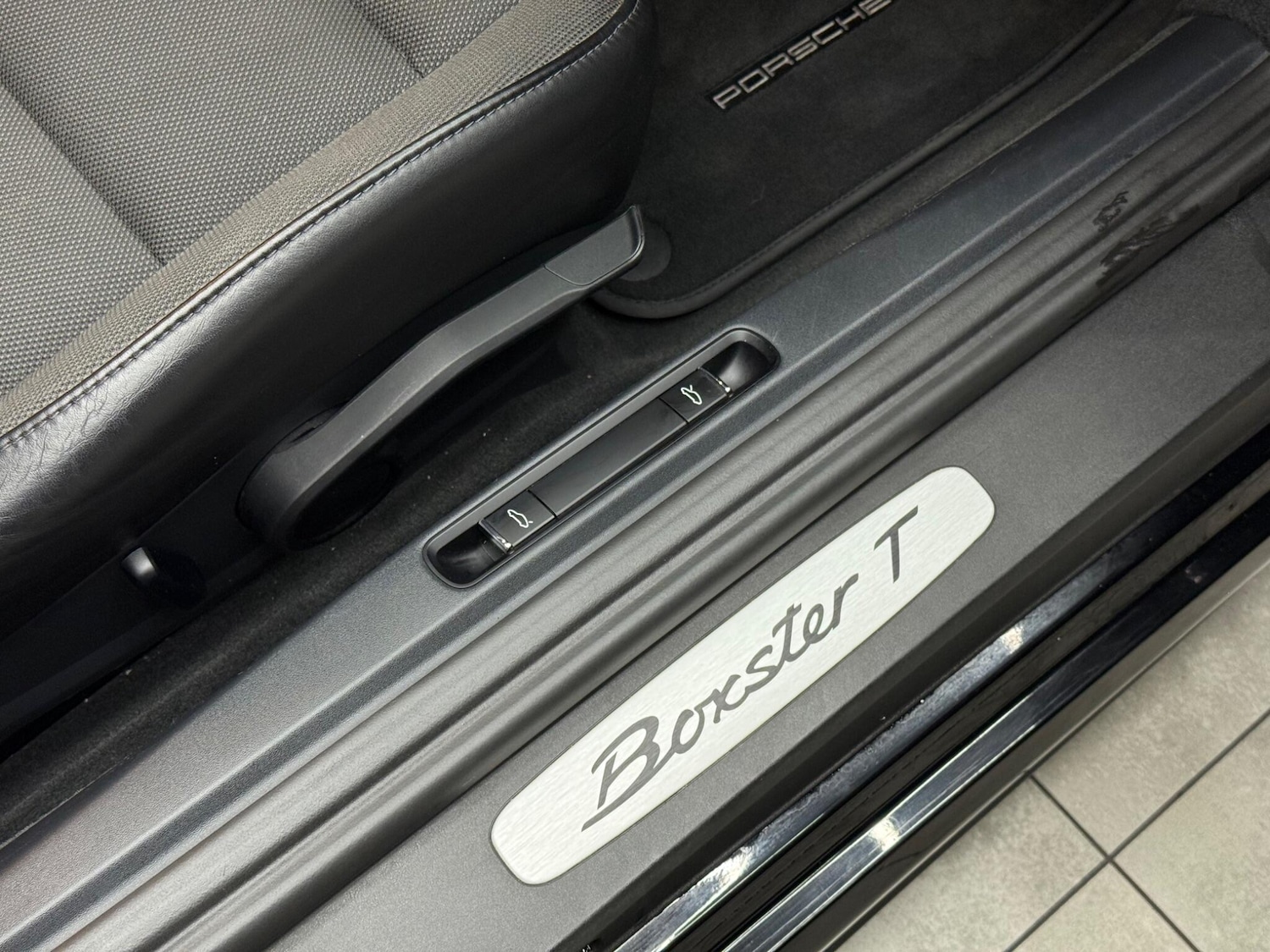 Used Porsche Boxster 2020 for sale - 76499734: Photo 53