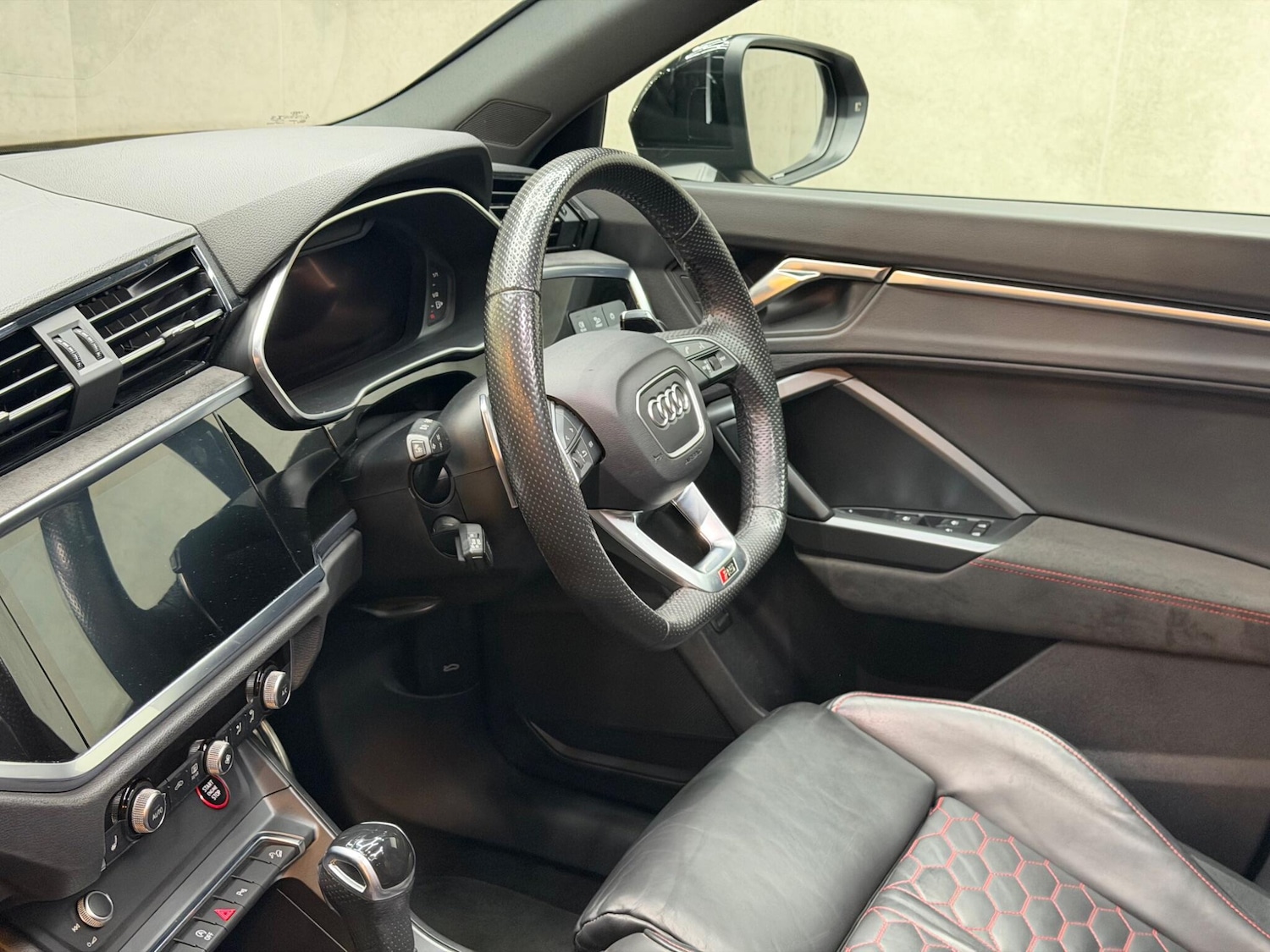 Used Audi RS Q3 2020 for sale - 77144213: Photo 15