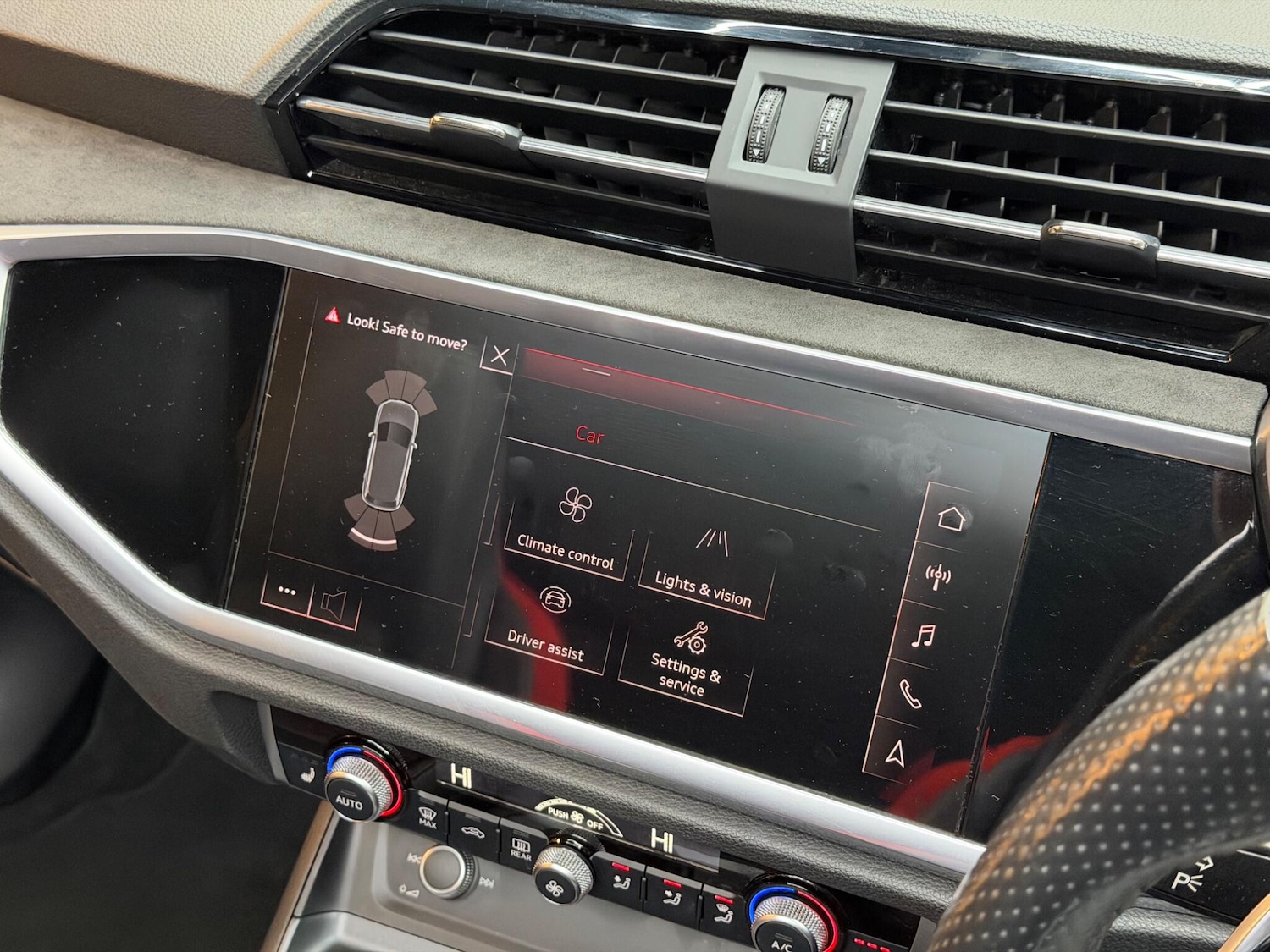 Used Audi RS Q3 2020 for sale - 77144213: Photo 29