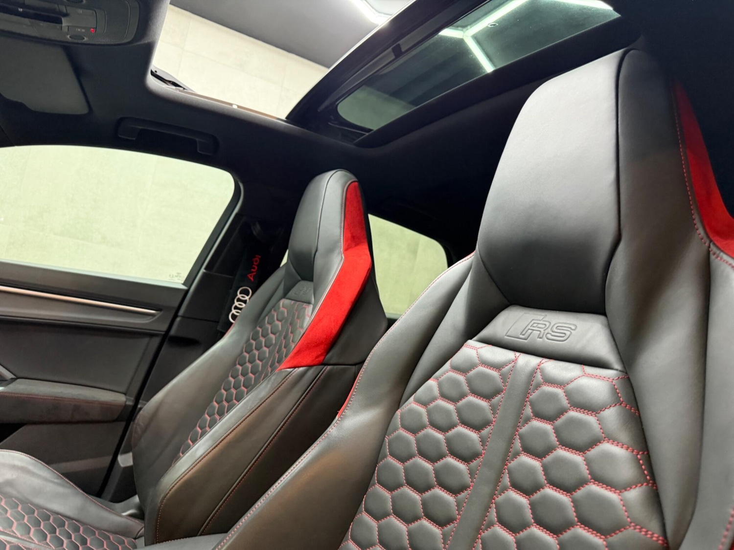 Used Audi RS Q3 2020 for sale - 77144213: Photo 40