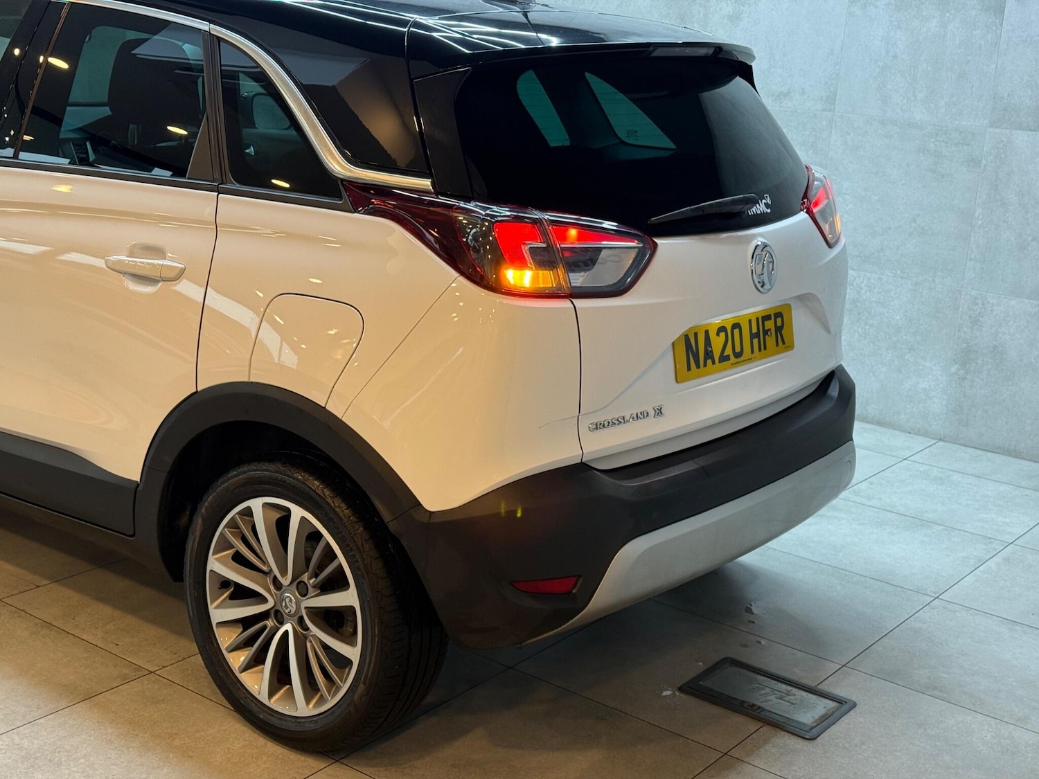 Used Vauxhall Crossland X 2020 for sale - 76644765: Photo 10