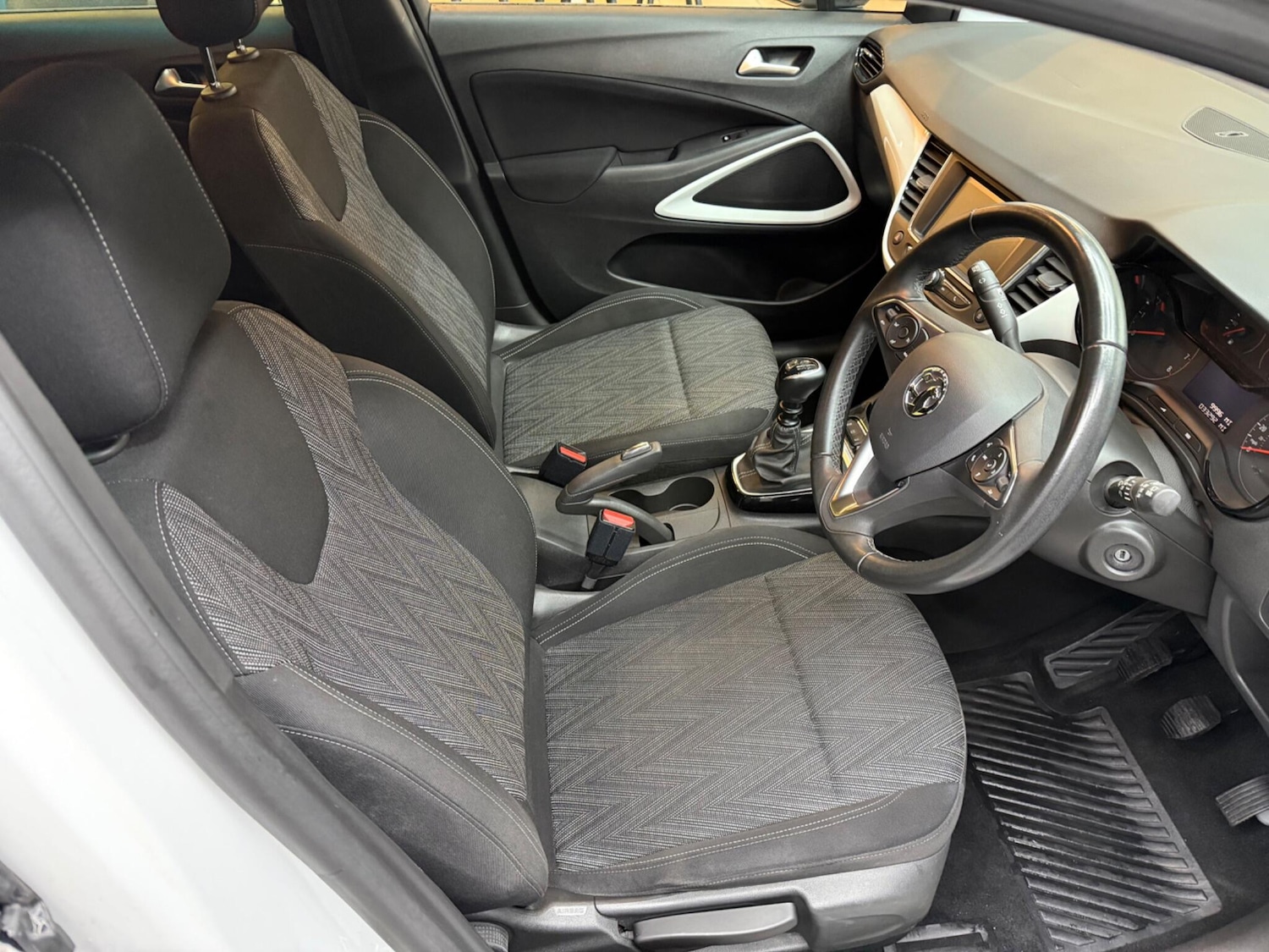 Used Vauxhall Crossland X 2020 for sale - 76644765: Photo 22