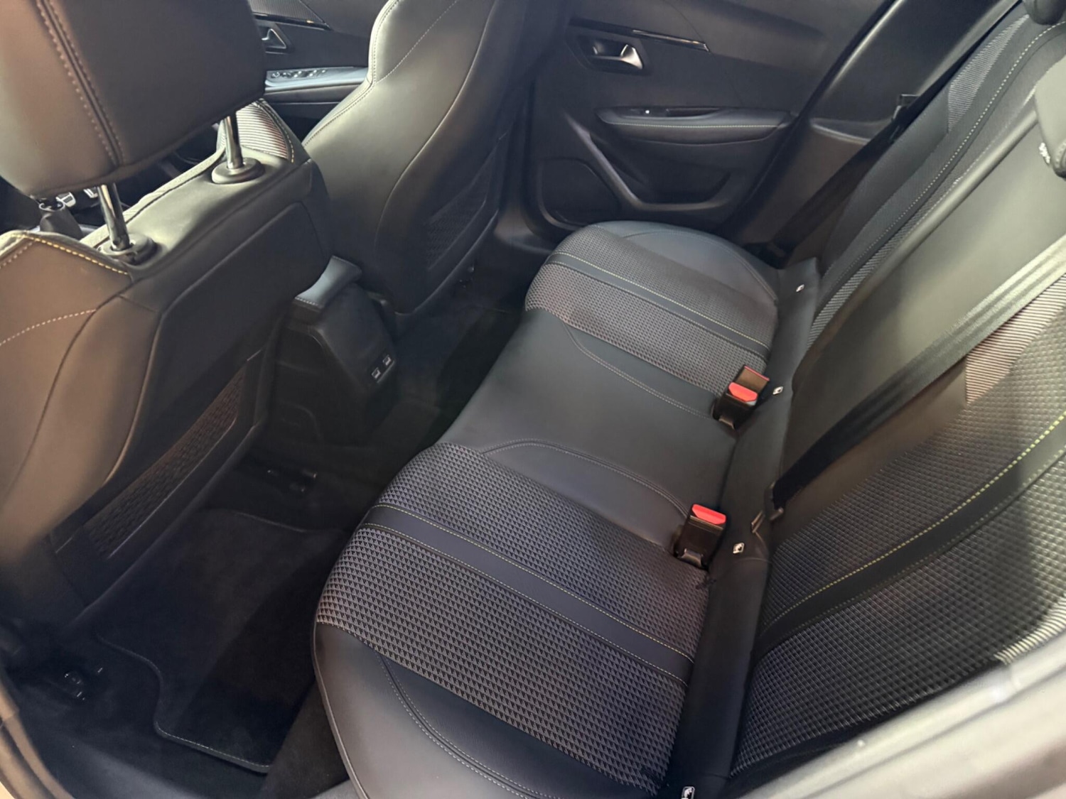 Used Peugeot 208 2023 for sale - 77021270: Photo 24