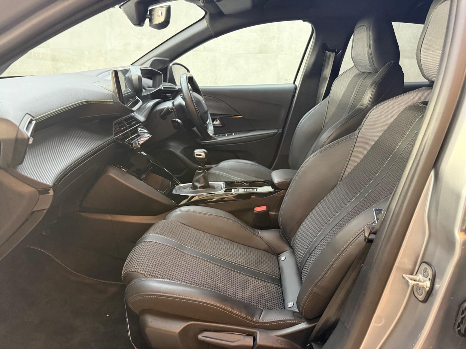 Used Peugeot 208 2023 for sale - 77021270: Photo 43