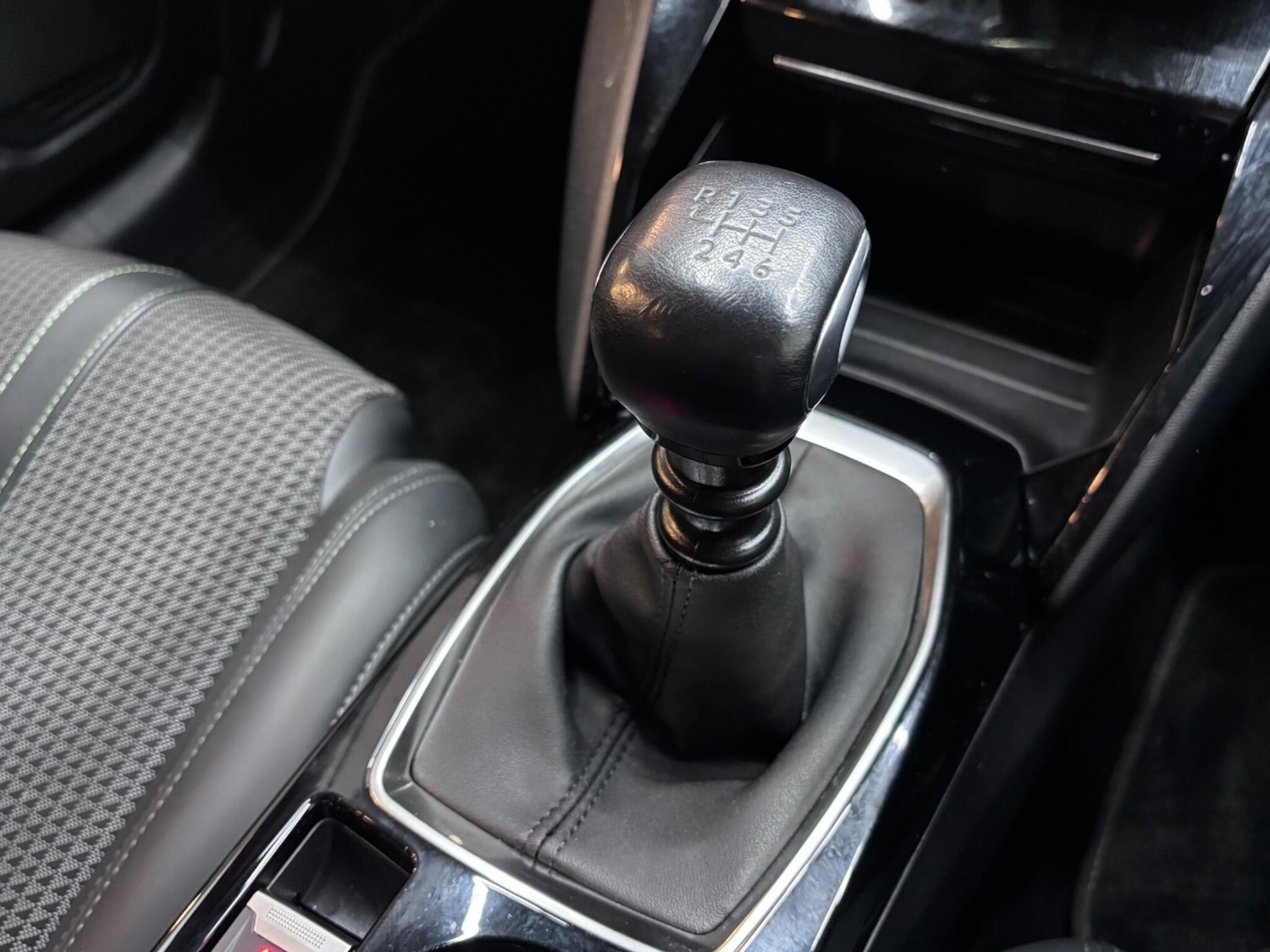 Used Peugeot 208 for sale - 77242642: Photo 22