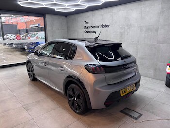 Used Peugeot 208 2023 for sale - 77242642: Photo