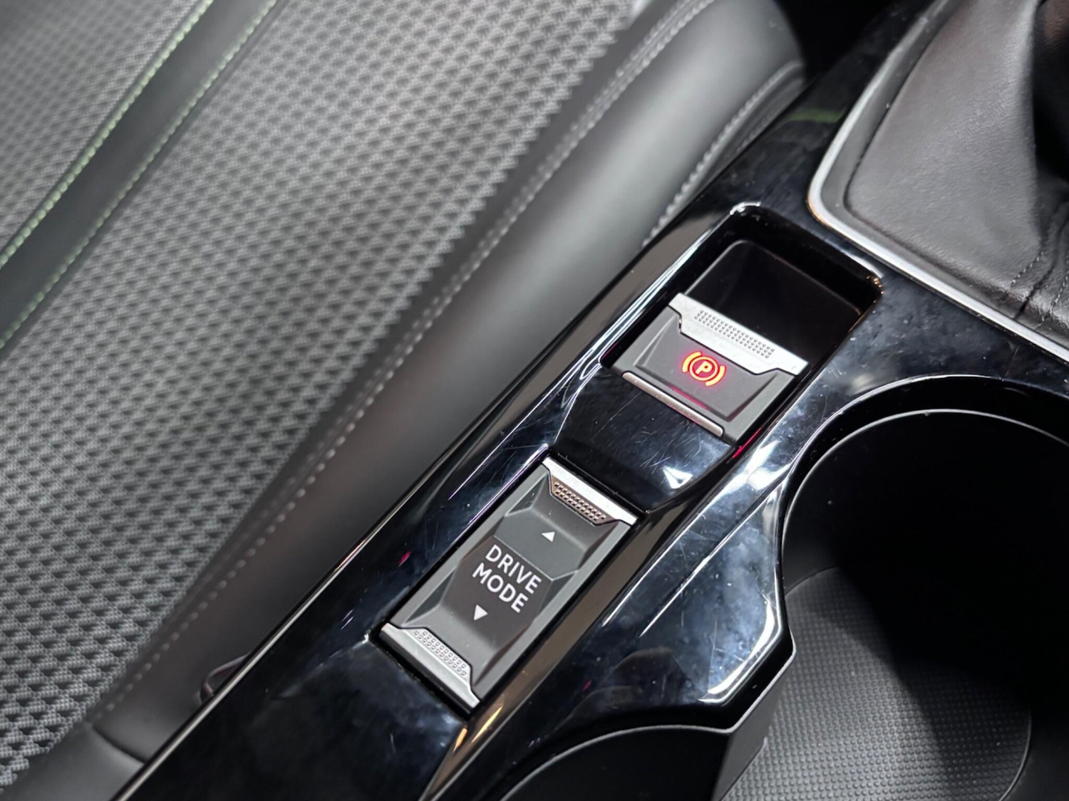 Used Peugeot 208 for sale - 77242642: Photo 71