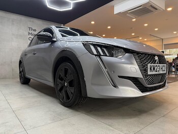 Used Peugeot 208 2023 for sale - 77484457: Photo