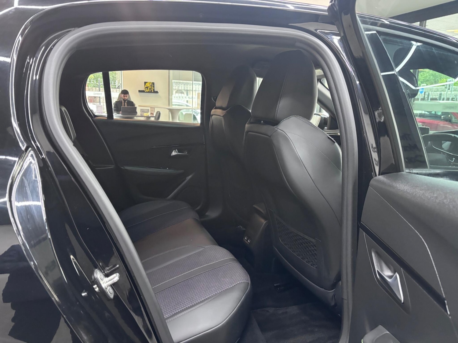 Used Peugeot 208 2023 for sale - 76381288: Photo 44