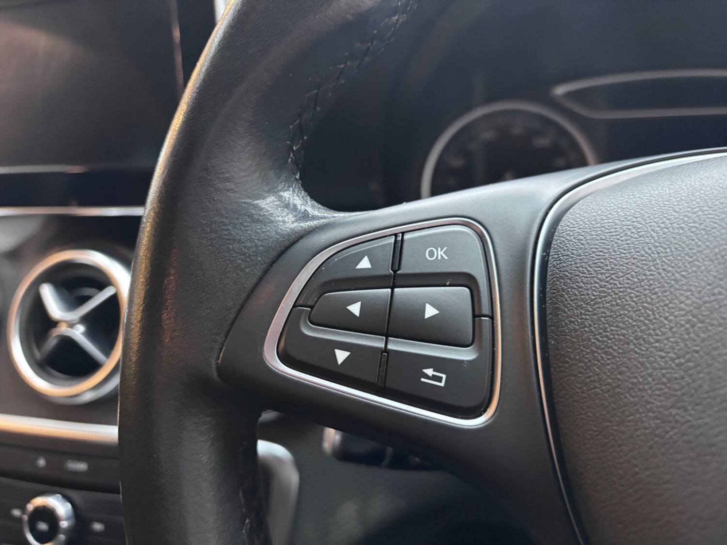 Used Mercedes-Benz A-Class for sale - 77550762: Photo 38