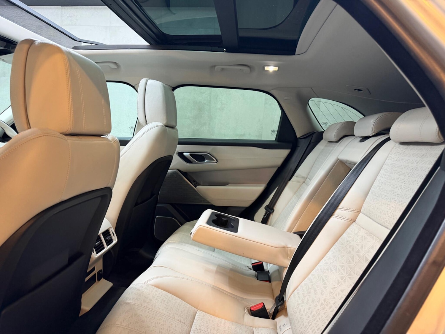 Used Land Rover Range Rover Velar 2017 for sale - 76992985: Photo 20