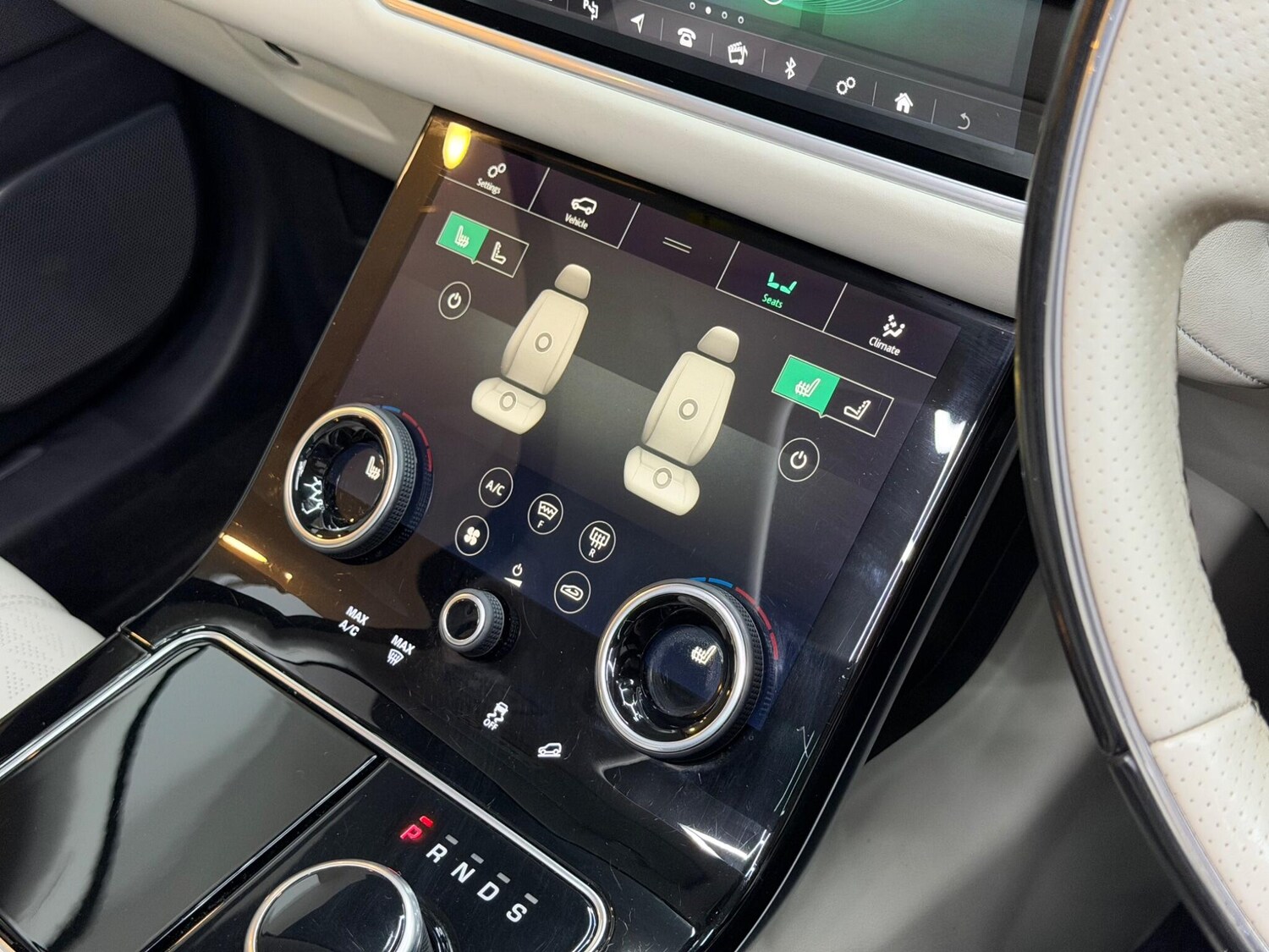 Used Land Rover Range Rover Velar 2017 for sale - 76992985: Photo 39