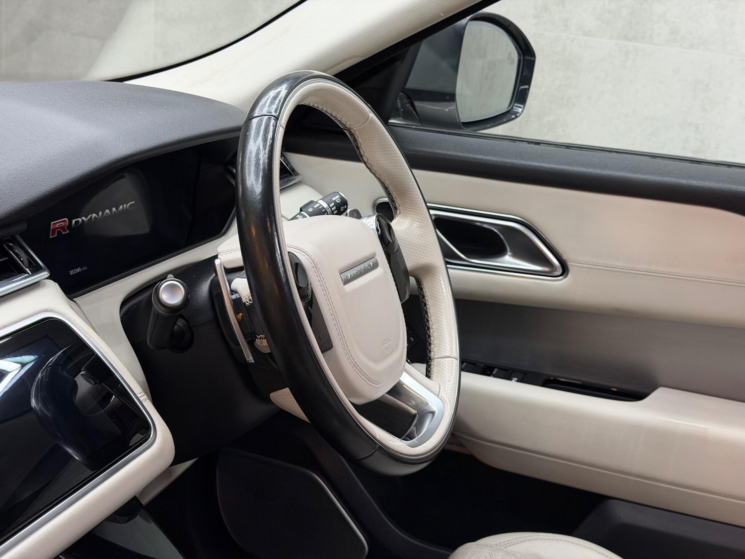 Used Land Rover Range Rover Velar 2017 for sale - 76992985: Photo 61