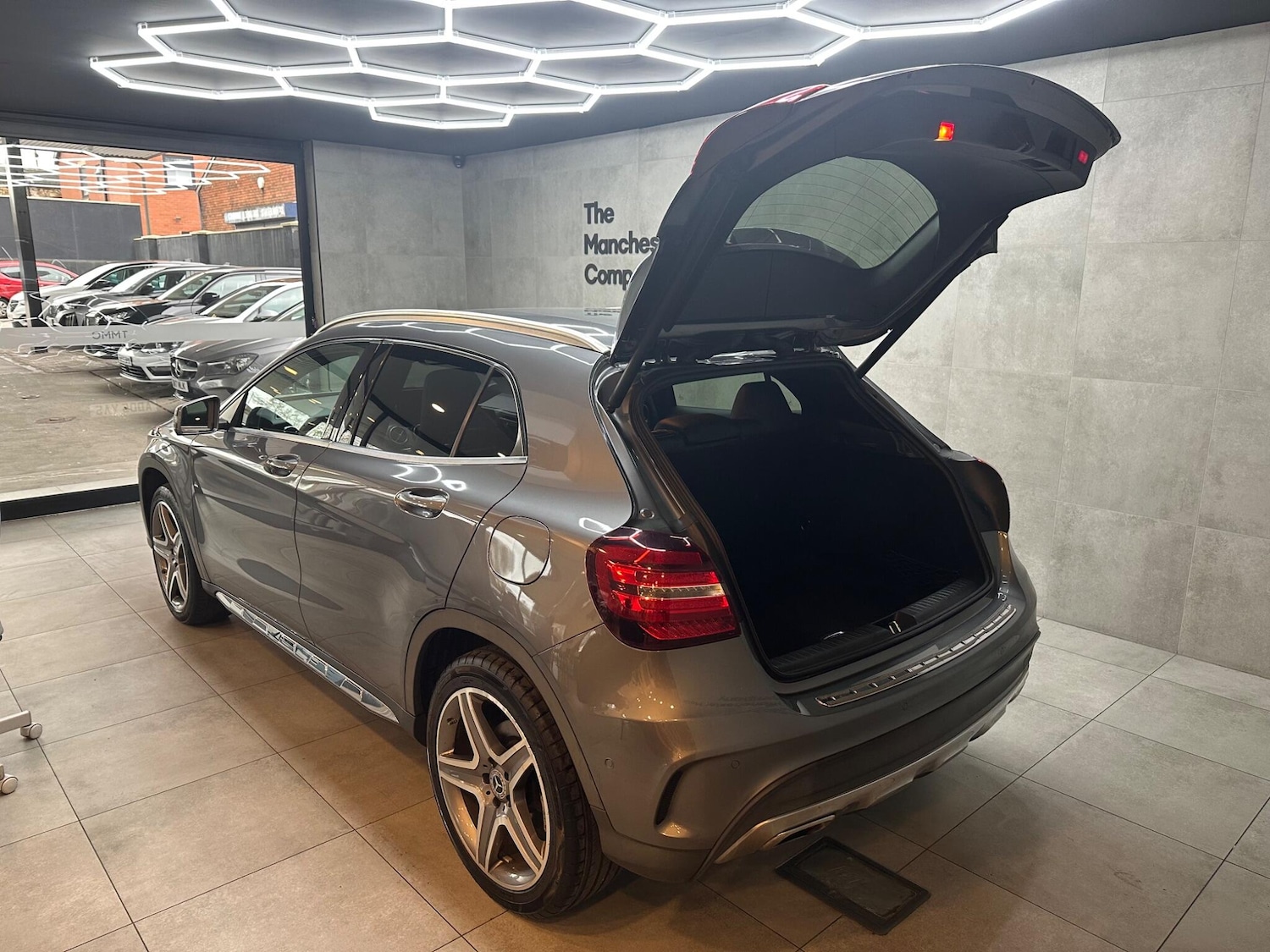 Used Mercedes-Benz GLA 2017 for sale - 78020140: Photo 4