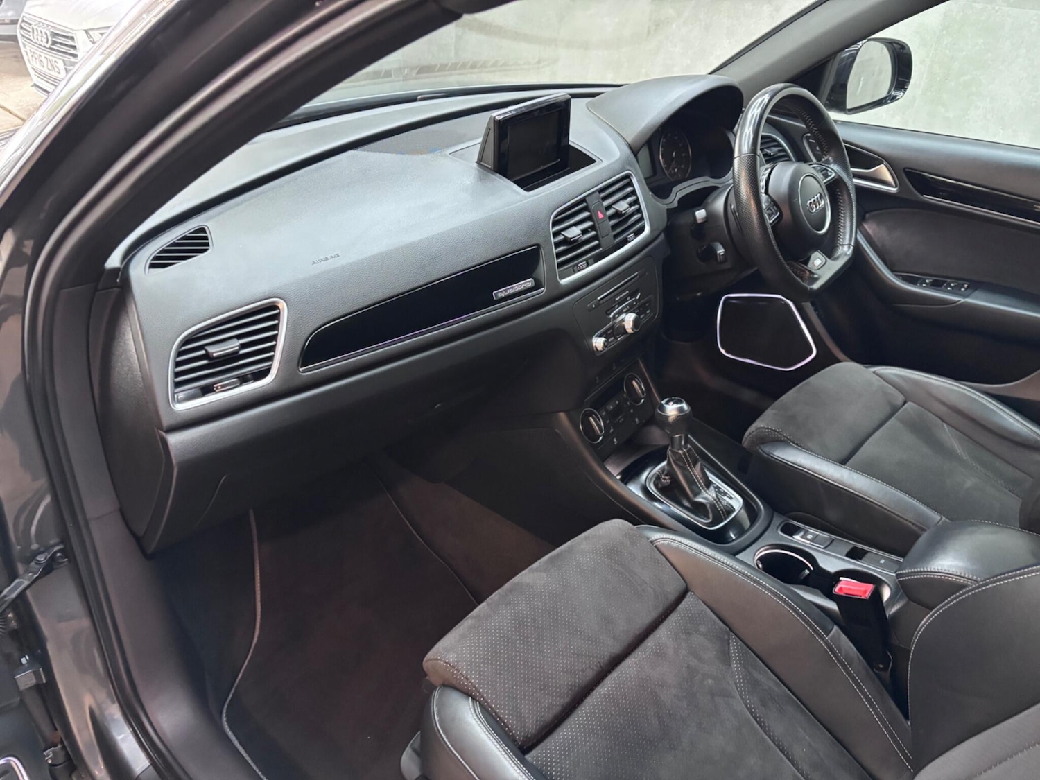 Used Audi Q3 2018 for sale - 76227413: Photo 21