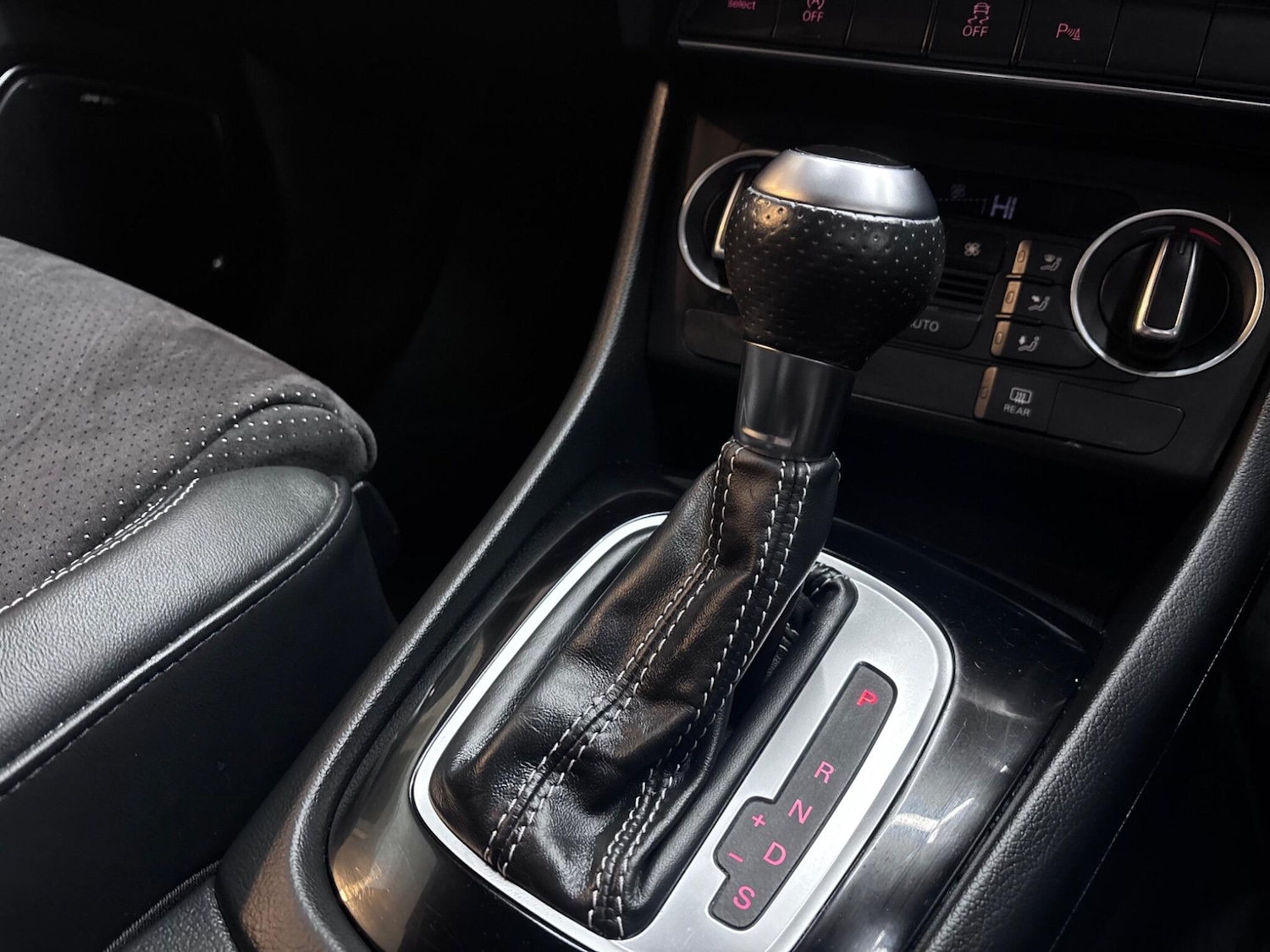 Used Audi Q3 2018 for sale - 76227413: Photo 28