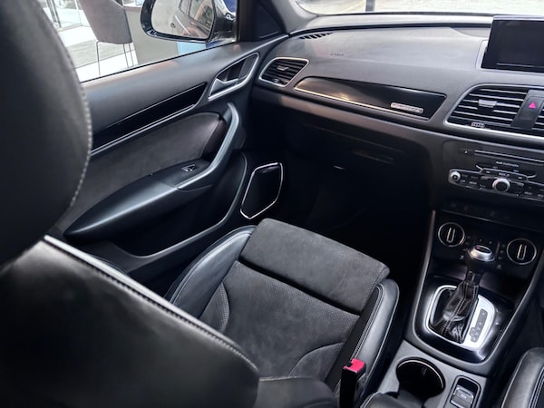 Used Audi Q3 2018 for sale - 76227413: Photo 38