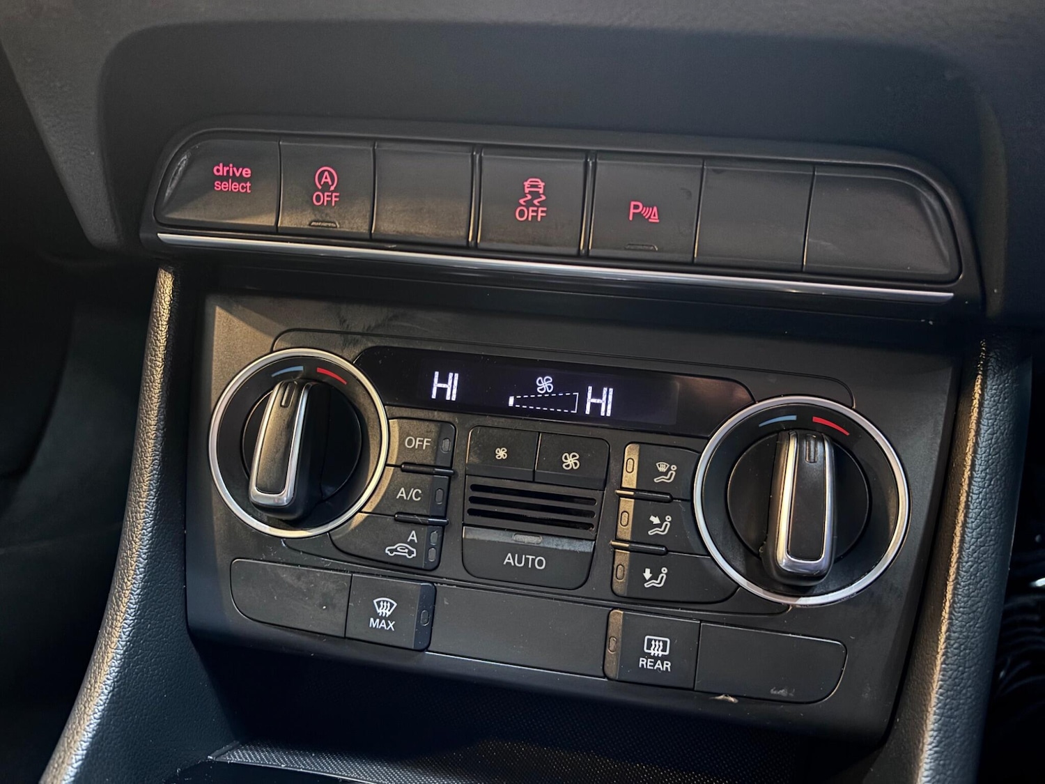 Used Audi Q3 2018 for sale - 76227413: Photo 43