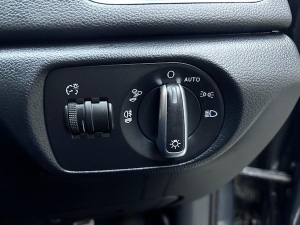 Used Audi Q3 2018 for sale - 76227413: Photo 43