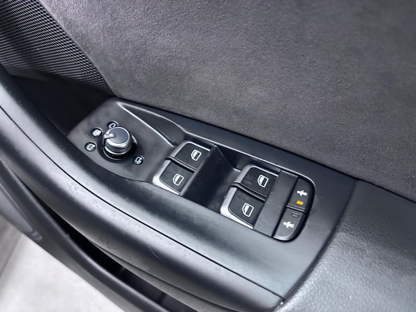 Used Audi Q3 2018 for sale - 76227413: Photo 45