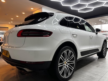 Used Porsche Macan 2016 for sale - 77824836: Photo