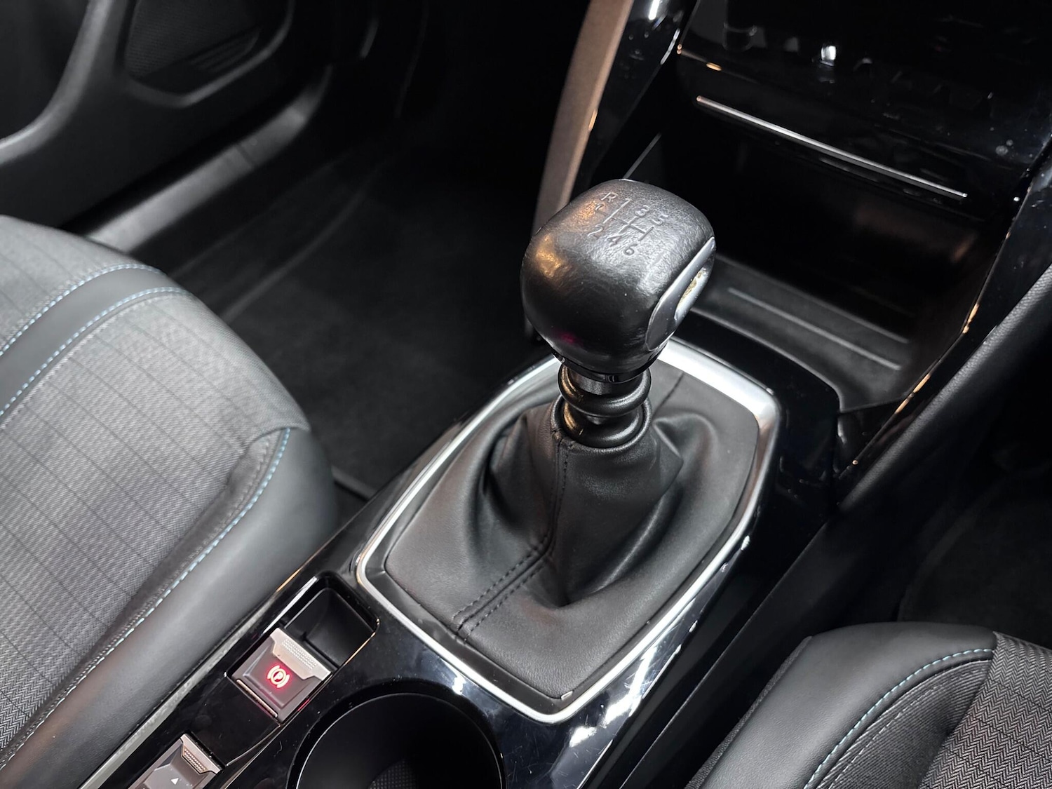 Used Peugeot 2008 2023 for sale - 76899547: Photo 21