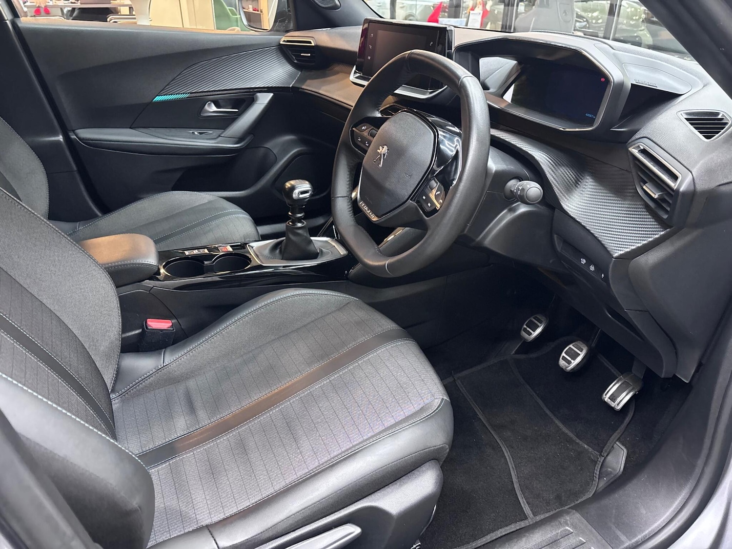 Used Peugeot 2008 2023 for sale - 76899547: Photo 25