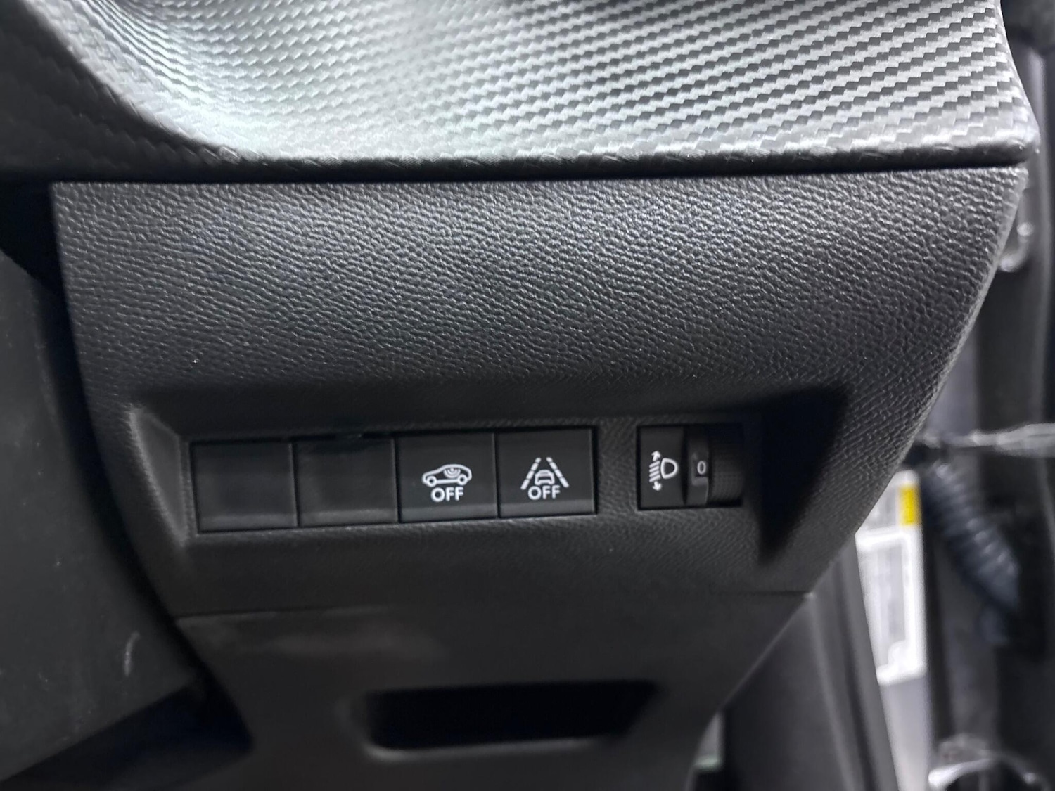 Used Peugeot 2008 2023 for sale - 76899547: Photo 32