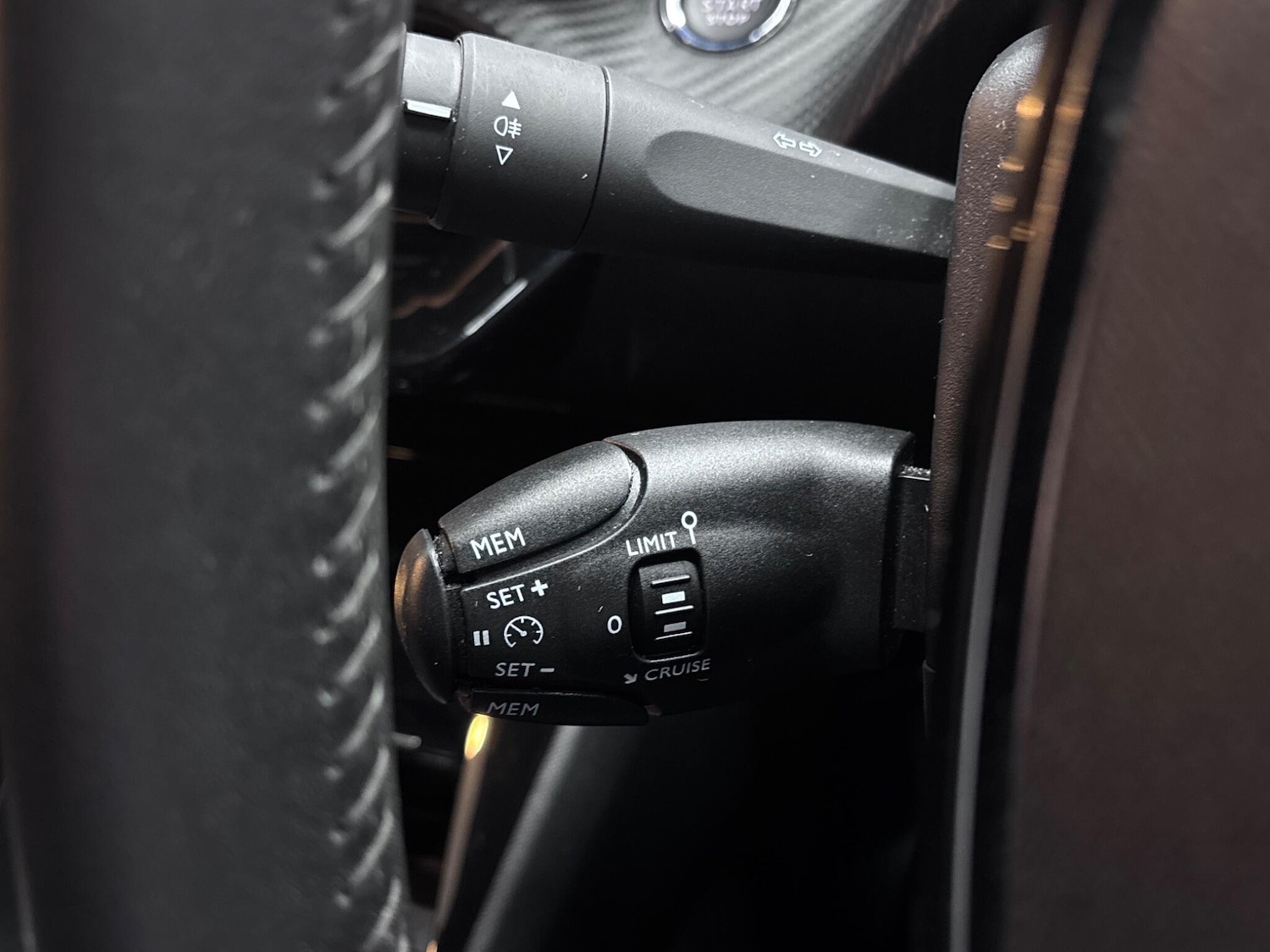 Used Peugeot 2008 2023 for sale - 76899547: Photo 35