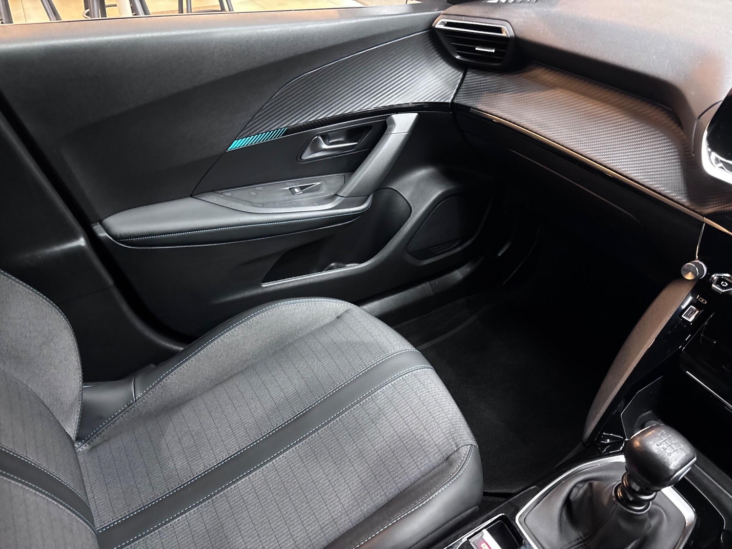 Used Peugeot 2008 2023 for sale - 76899547: Photo 72