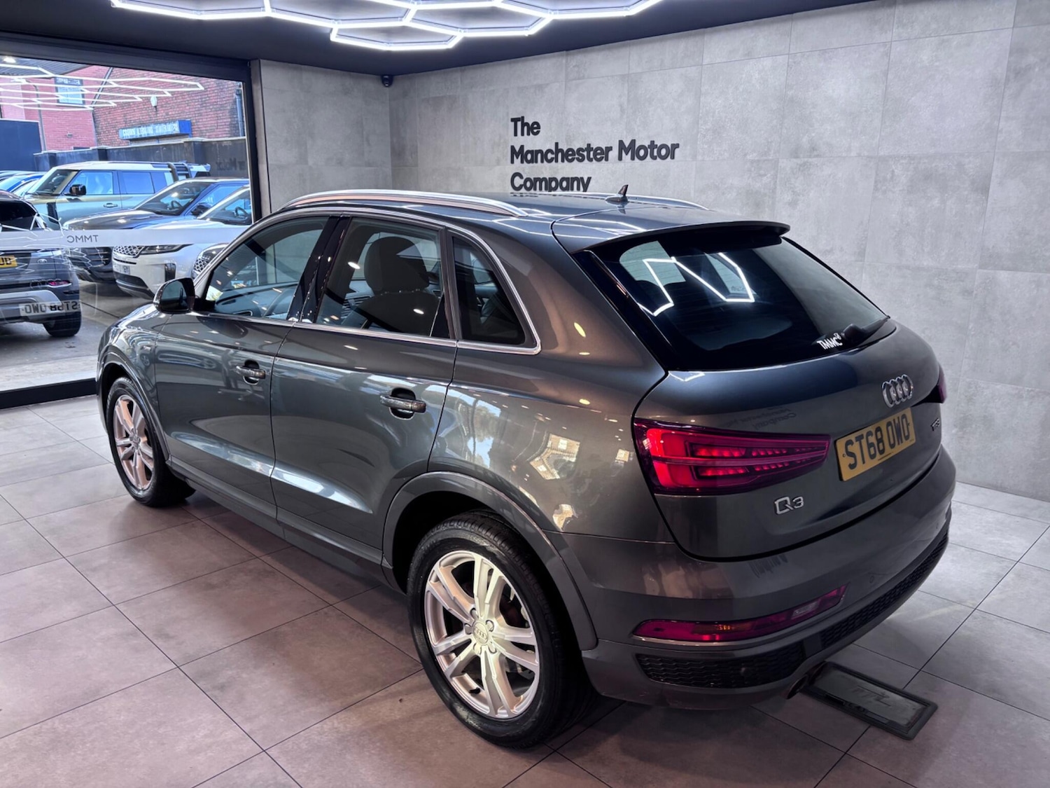 Used Audi Q3 2018 for sale - 76440654: Photo 11