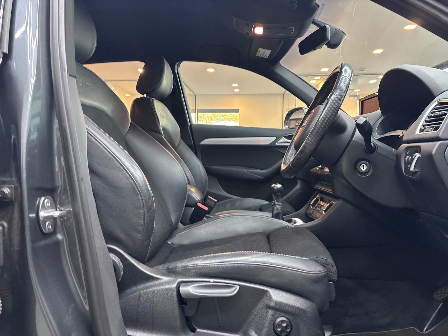 Used Audi Q3 2018 for sale - 76440654: Photo 30