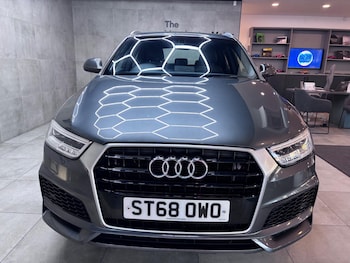 Used Audi Q3 2018 for sale - 76440654: Photo