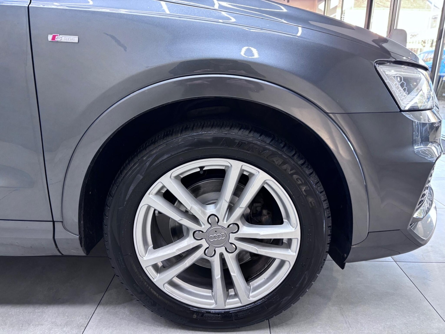 Used Audi Q3 2018 for sale - 76440654: Photo 50