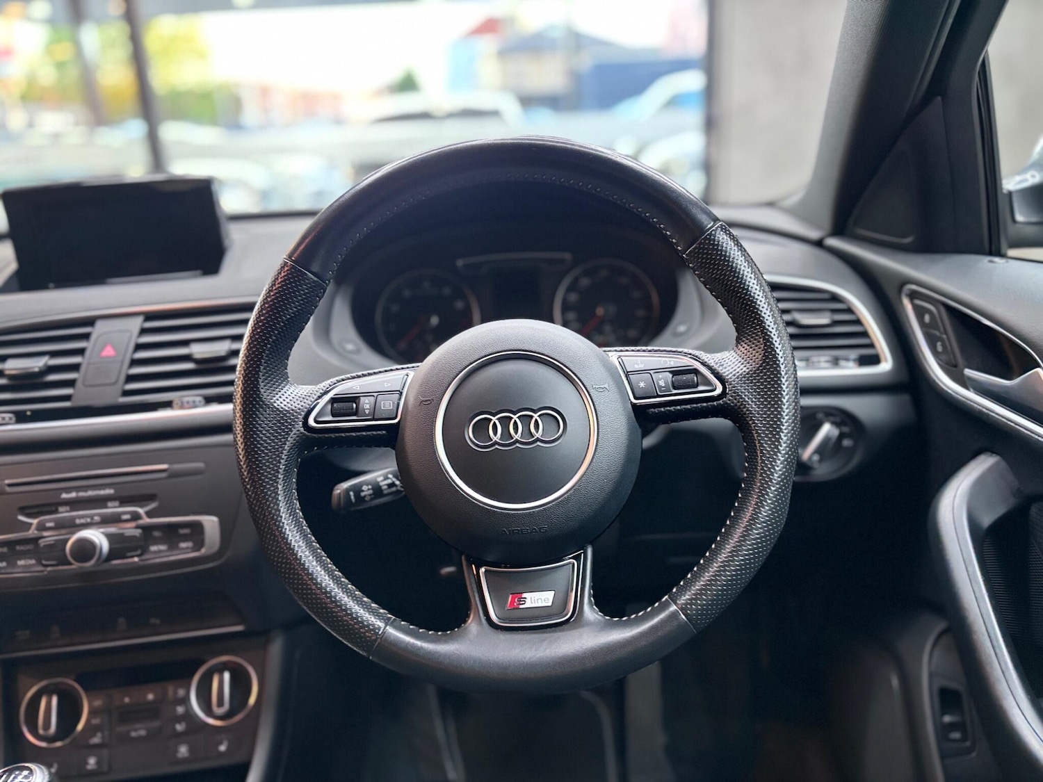 Used Audi Q3 2018 for sale - 76440654: Photo 60