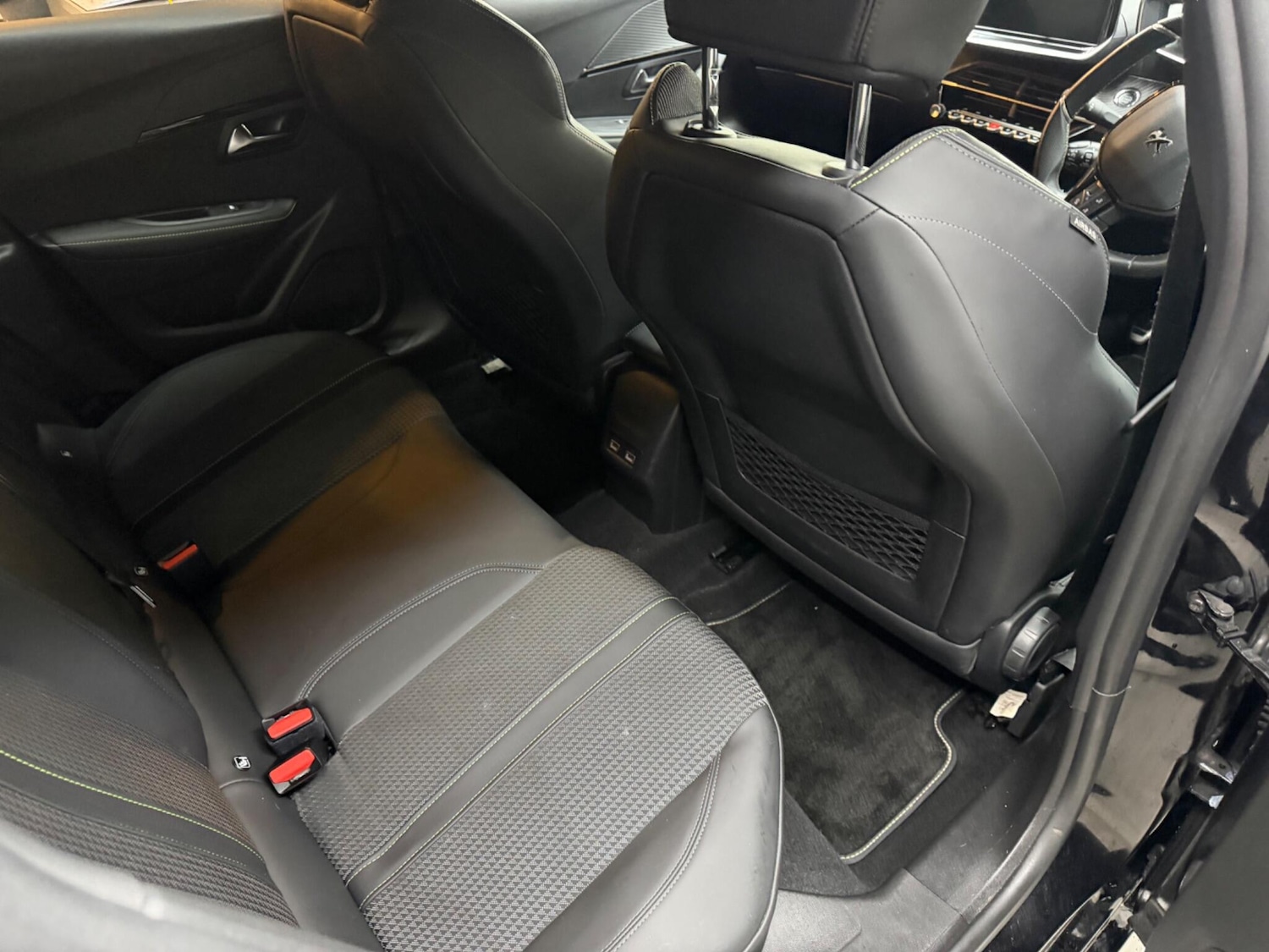 Used Peugeot 208 for sale - 77683994: Photo 24