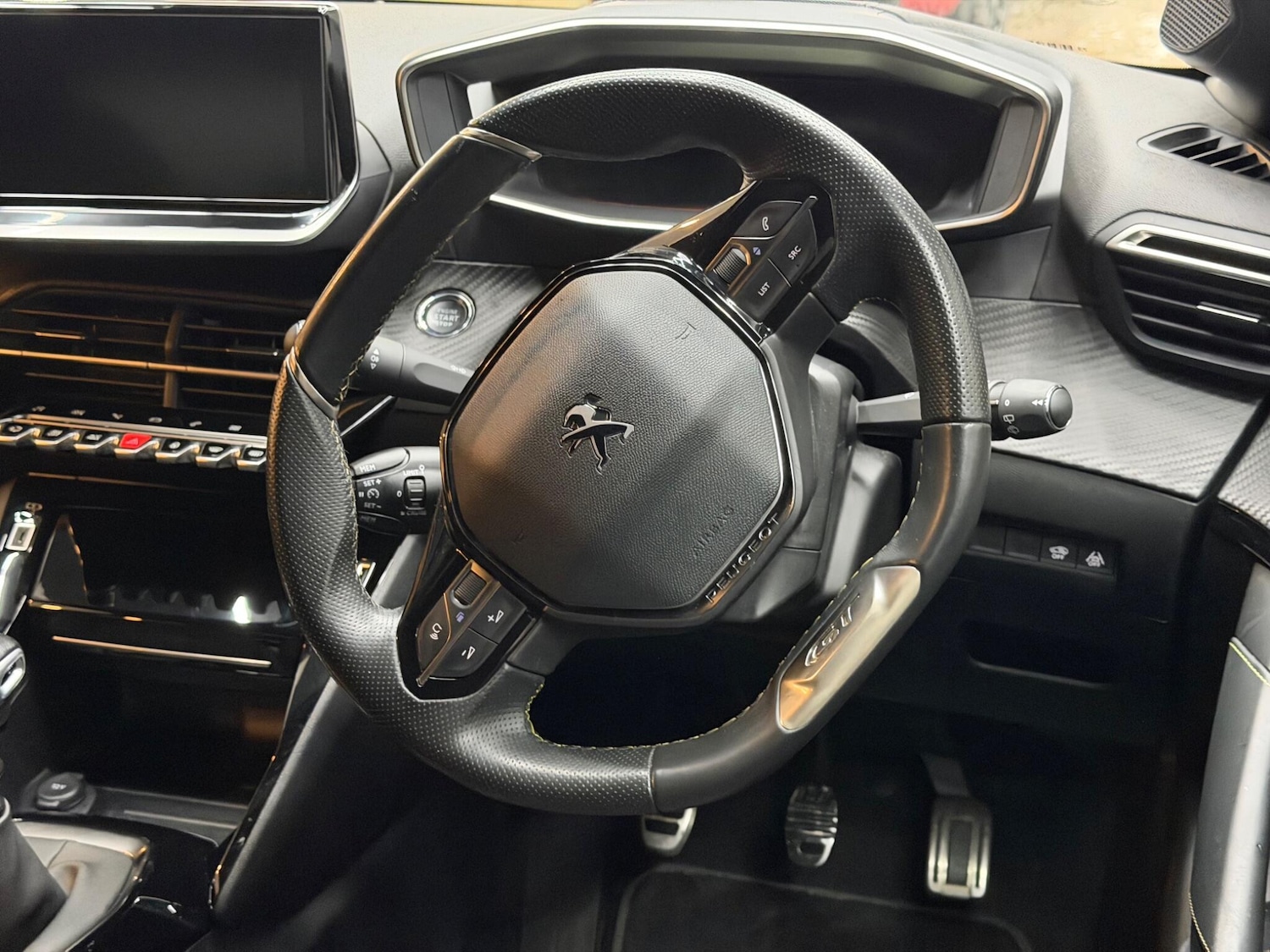 Used Peugeot 208 for sale - 77683994: Photo 39