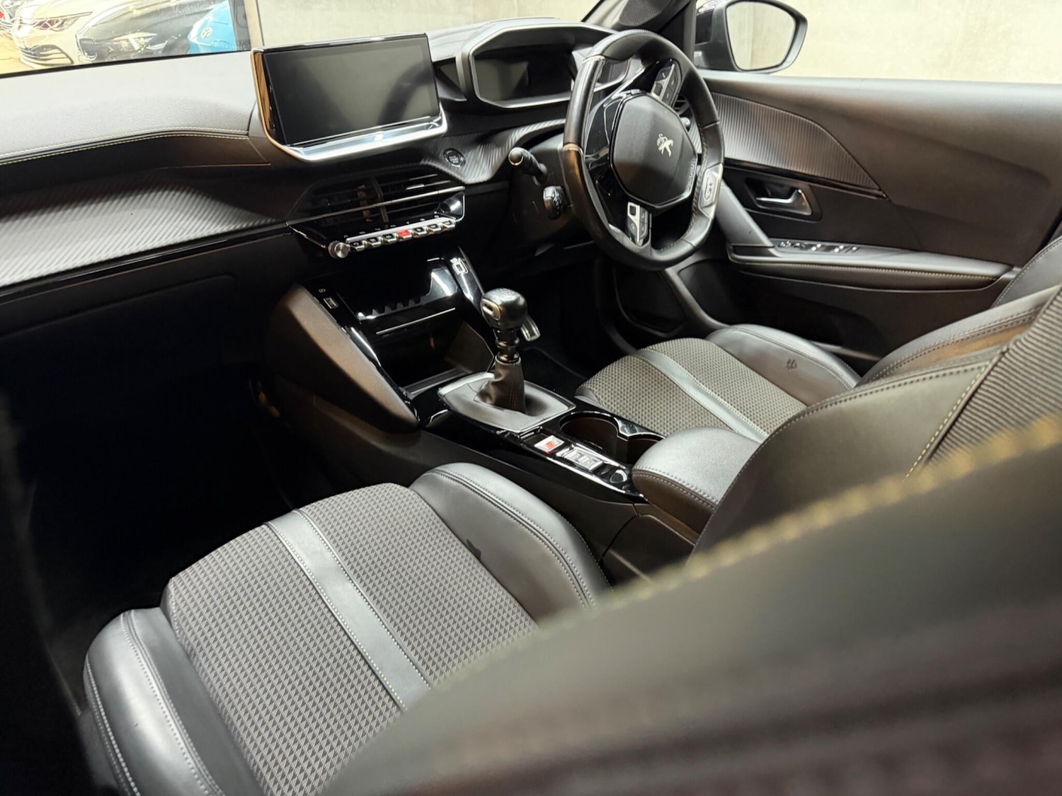 Used Peugeot 208 for sale - 77683994: Photo 40