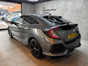Used Honda Civic 2019 for sale - 77824874: Photo