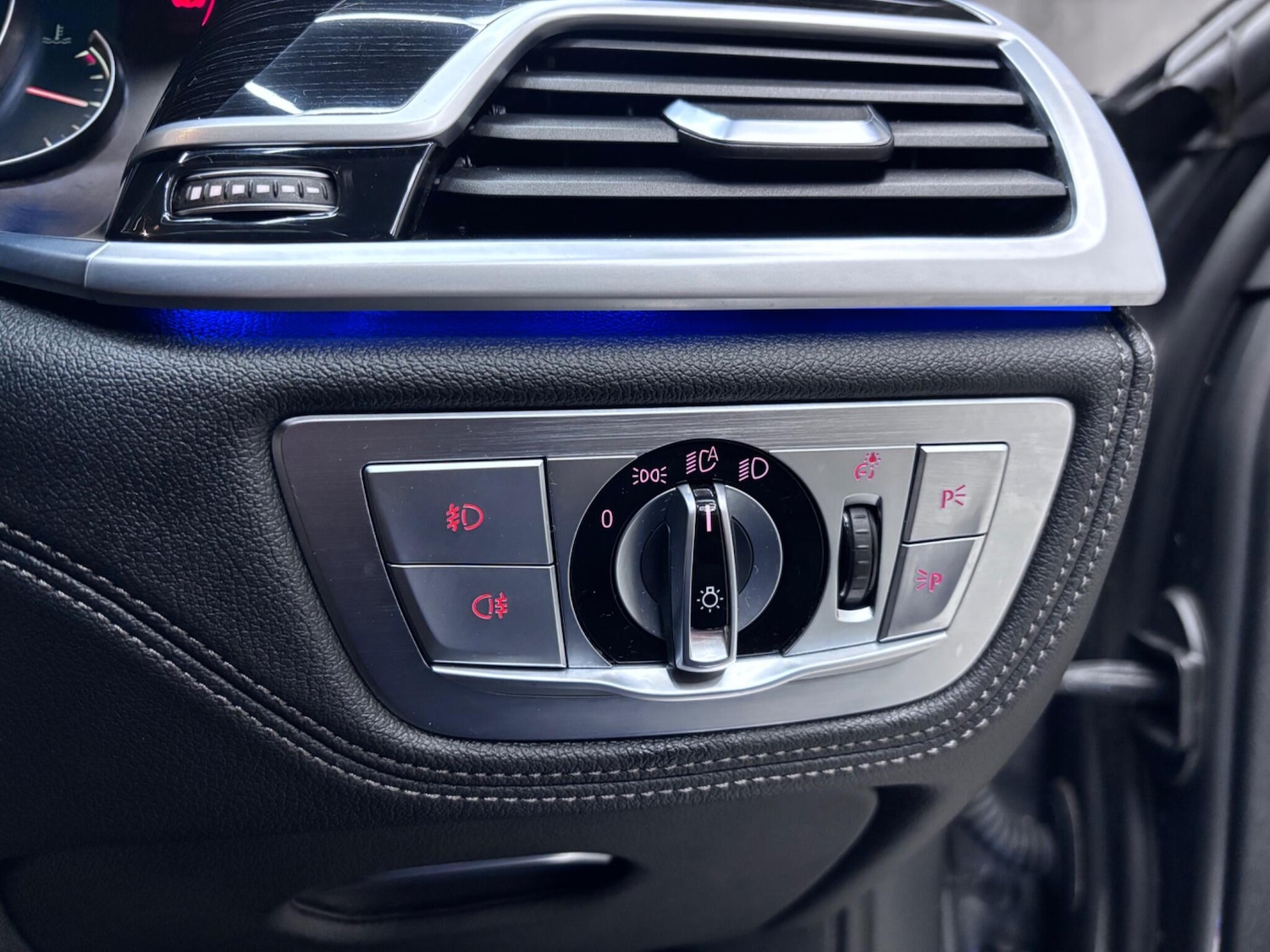 Used BMW 7 Series for sale - 76440436: Photo 54