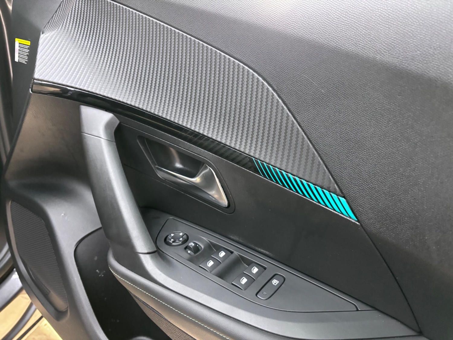 Used Peugeot 2008 2023 for sale - 77074167: Photo 29