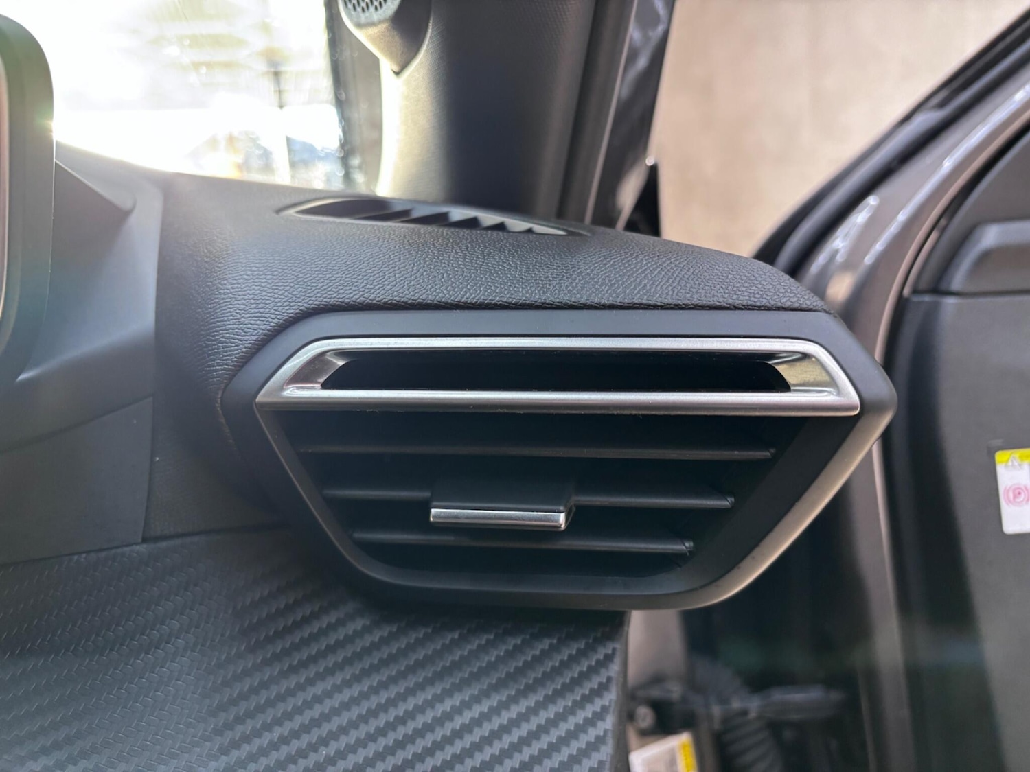 Used Peugeot 2008 2023 for sale - 77074167: Photo 67