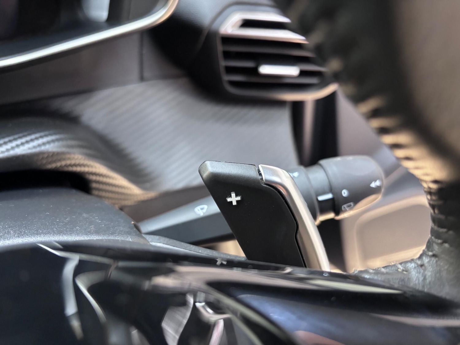 Used Peugeot 2008 2023 for sale - 77074167: Photo 70