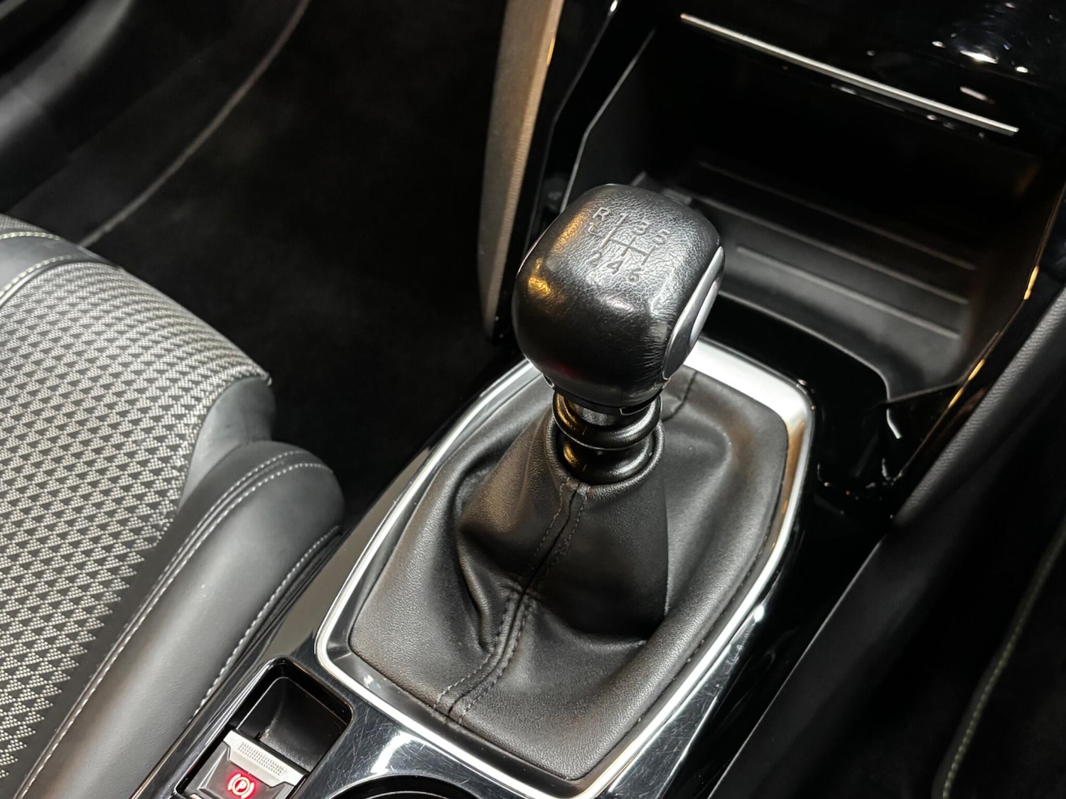 Used Peugeot 208 for sale - 78220271: Photo 12