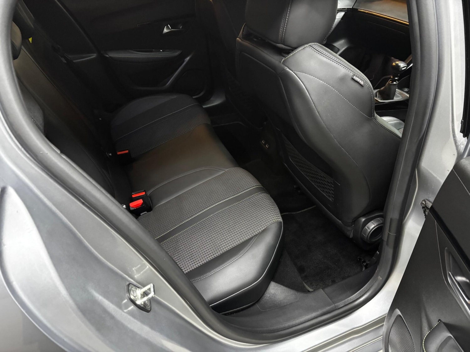 Used Peugeot 208 for sale - 78220271: Photo 17