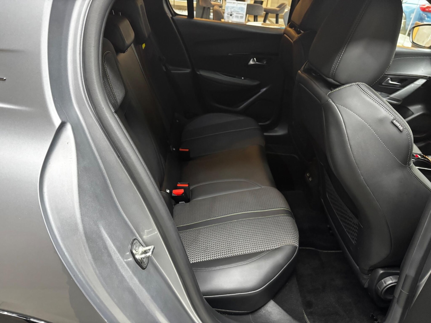 Used Peugeot 208 for sale - 78220271: Photo 18