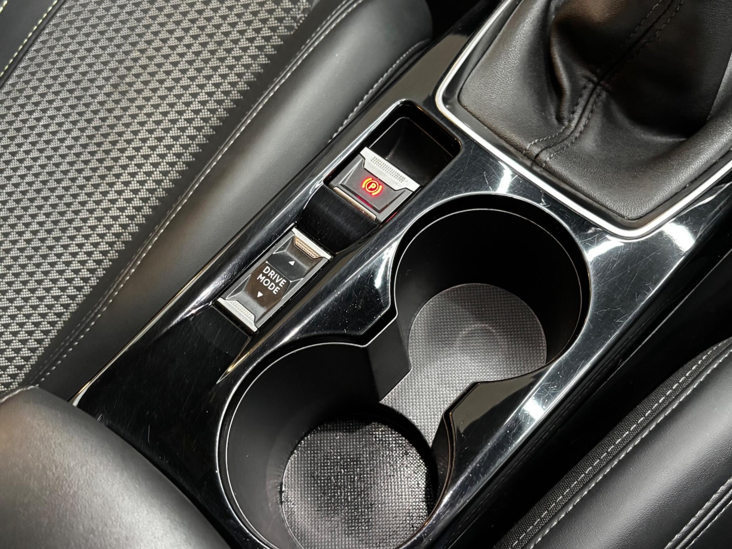 Used Peugeot 208 for sale - 78220271: Photo 53