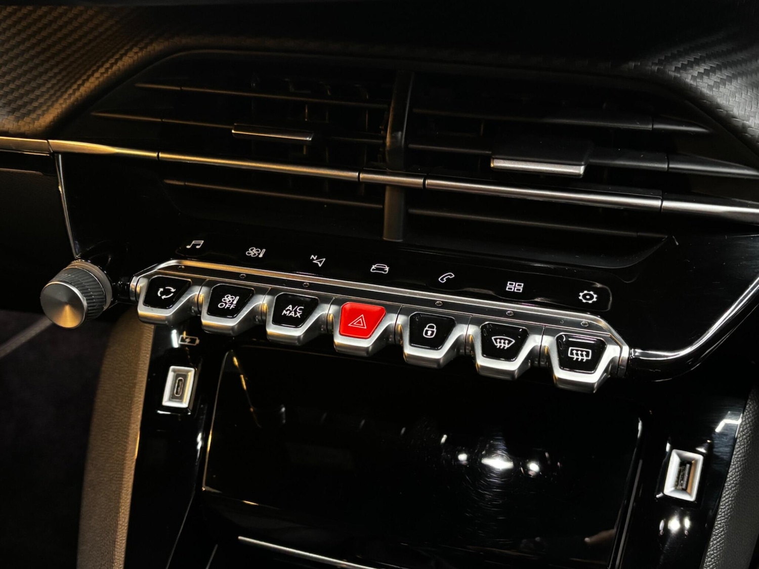 Used Peugeot 208 for sale - 78220271: Photo 54